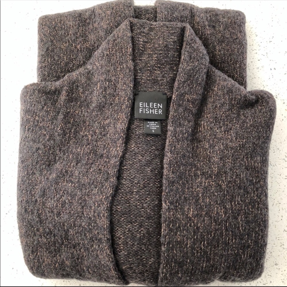 EILEEN FISHER Cardigan.